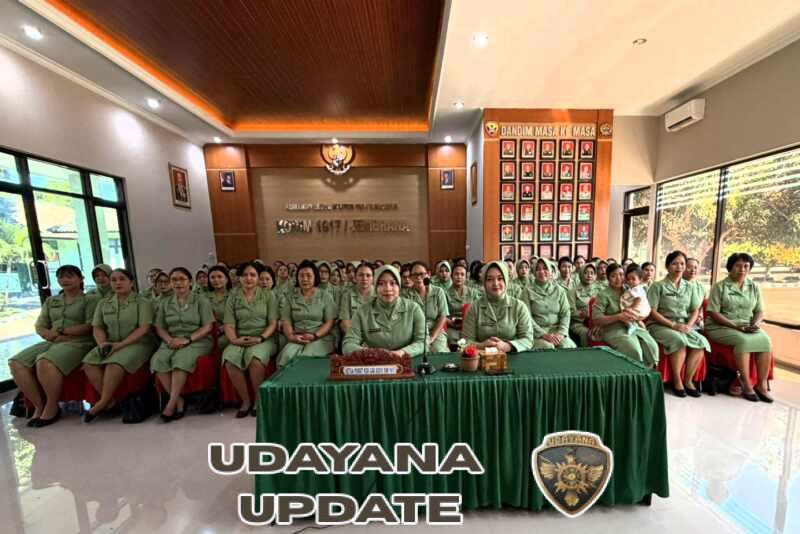 Ny. Vira Gafur Thalib Tekankan Gaya Hidup Bersahaja: Bentengi Persit Jembrana dari Jeratan Pinjol.