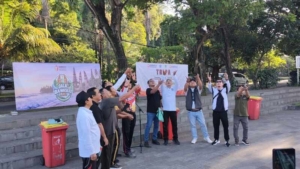 Pasilog Kodim Klungkung Hadiri Launching Jala Bawaslu Bali Dan Aksi Bersih Pantai
