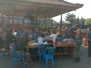 Babinsa Koramil Klungkung Atensi Posyandu Balita Di Banjar Sengguan