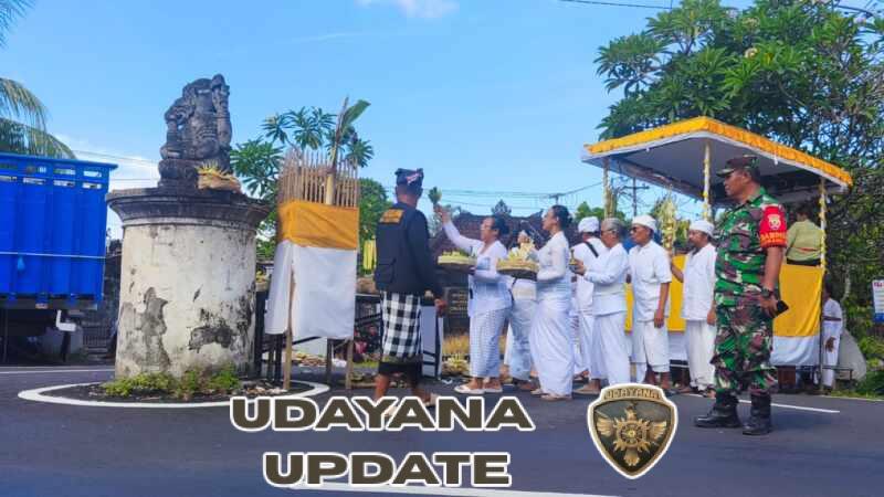 Babinsa Takmung Dan Pecalang Amankan Upacara Pitra Yadnya Di Dusun Banda