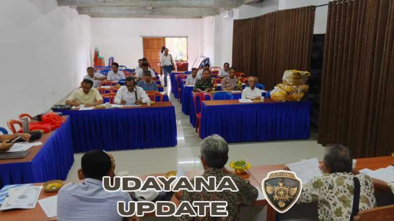 Babinsa 1623-07/Bebandem Hadiri Musdes LPJ BUMDes Sri Amertha Murti Desa Sibetan