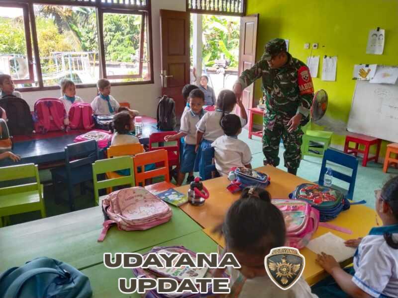 Babinsa Getakan Kunujungi TK Widya Bhuana Sari