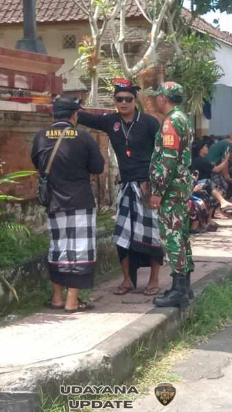 Babinsa Bungbungan Hadiri Upacara Putra Yadnya