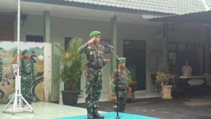 Kodim Tabanan Gelar Upacara Senin, Dandim Ingatkan Integritas dan Tanggung Jawab Tanpa Tawar