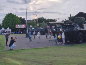 Pesona Alutsista TNI Menjadi Magnet Di Festival Semarapura Ke 8