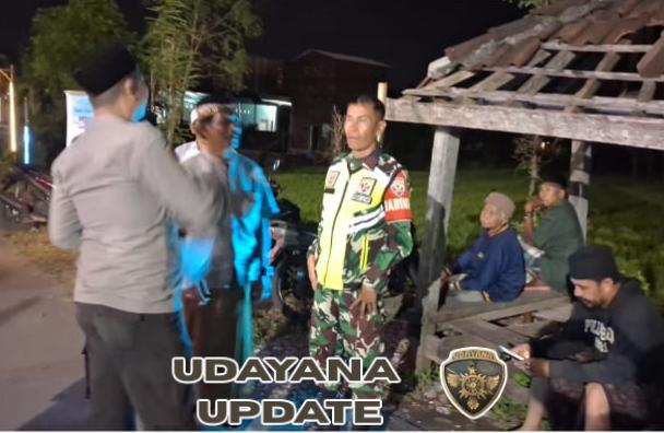 Babinsa Gelanggang Ajak Warga Jaga Kesehatan dan Lingkungan Lewat Patroli Kongkow