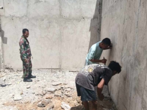 Semangat Babinsa Waingapu Pacu Progres Gedung Koperasi Merah Putih di Kambera