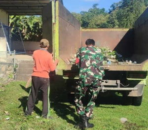 Gotong Royong di Desa Kelanir, Wujud Kepedulian TNI dan Masyarakat