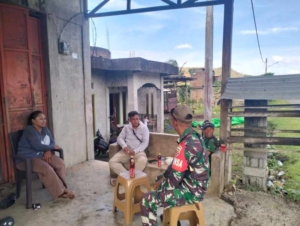 Sinergitas TNI-Polri, Edukasi Warga Bada Antisipasi Dampak Cuaca Buruk