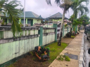 Wujud Kepedulian Lingkungan, Mayor Inf Idris Ajak Anggota Tanam Pohon