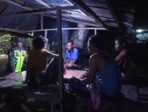 Patroli Siskamling Babinsa Monta Berjalan Lancar, Warga Diminta Tingkatkan Kewaspadaan