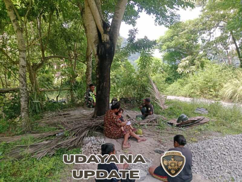 Jaga Kamtibmas, Babinsa Aktif Ingatkan Warga Hadapi Cuaca Tak Menentu