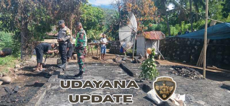 Konsleting Listrik Sebabkan Kebakaran Rumah, Warga dan TNI Bersinergi Padamkan Api