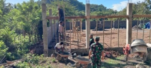 Danramil Seteluk Turun Langsung Pantau Pengerjaan KDKMP di Wilayah Binaan