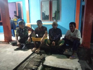 Patroli Malam Babinsa Wawo Berjalan Aman dan Tertib