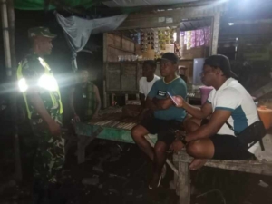 Patroli Malam Babinsa Dorong Keharmonisan dan Rasa Aman di Lingkungan