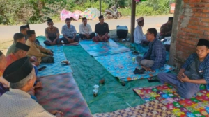 Ta’ziah Hari ke-9 di Desa Tongo, Babinsa Tunjukkan Kedekatan dengan Warga