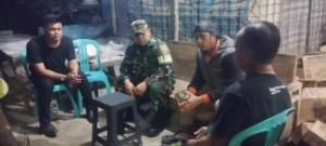 Babinsa Sekongkang Sambangi Warga Saat Patroli, Tekankan Pentingnya Keamanan Lingkungan
