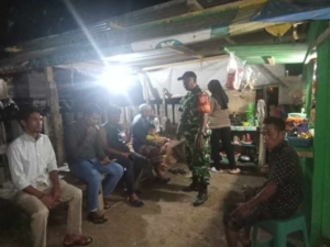 Cegah Gangguan Keamanan, Babinsa Koramil 1614-06/Manggelewa Gelar Patroli Wilayah