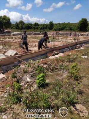 Babinsa Koramil 1627-03/BTT Pantau Pengecoran Sloop Bawah KDKMP Desa Oenggaut
