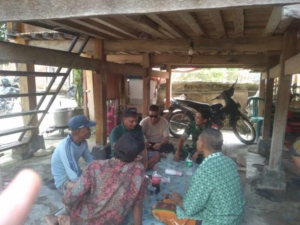 Babinsa Desa Desaloka, Sertu Sayuti, Serukan Warga untuk Jaga Keamanan Desa Bersama