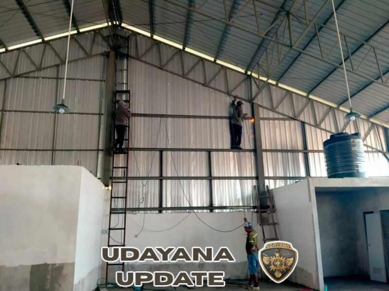 Pengawasan Babinsa, Pembangunan Koperasi Merah Putih Desa Dasan Anyar Terus Berlanjut