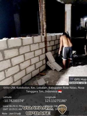 Lembur Pengecoran Tiang Praktis Dinding Gerai KDKMP Oematamboli Berjalan Lancar