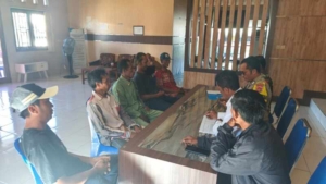 Babinsa Desa Goa Gelar Patroli Wilayah dan Komsos Bersama Warga