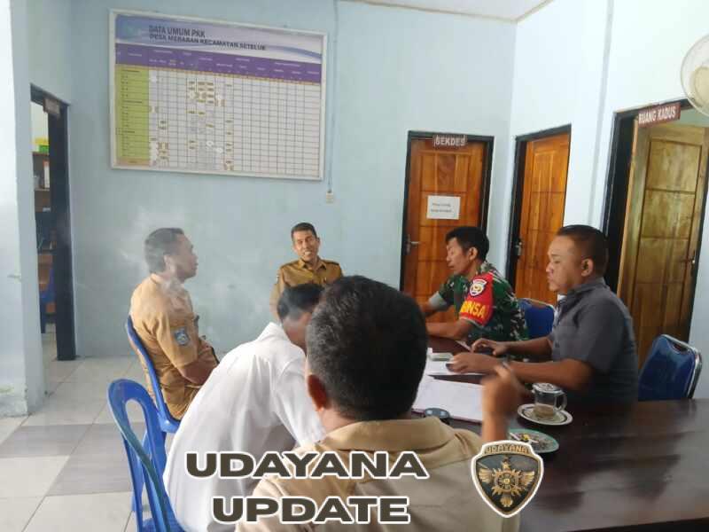Sertu Takdir Laksanakan Komsos, Wujudkan Situasi Aman di Desa Meraran