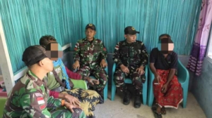 Yonarmed 12 Kostrad Berhasil Amankan Senjata Api Ilegal di Perbatasan Secara Humanis
