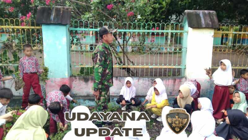 Melalui Wasbang, Babinsa Hu’u Bentuk Karakter Siswa yang Nasionalis