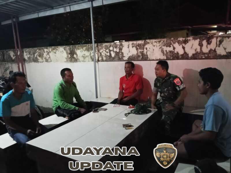 Babinsa Koramil 1628-05/Jereweh Laksanakan Patroli Malam Jaga Kondusifitas Wilayah