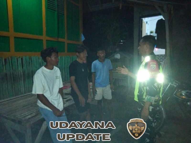 Patroli Malam Babinsa Pastikan Lingkungan Aman dan Kondusif