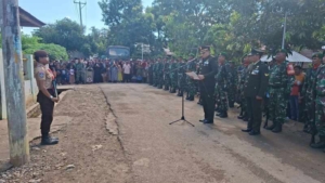 Tangis Haru Iringi Pemakaman Militer, Dandim Dompu Beri Penghormatan Terakhir