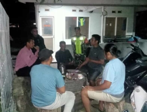 Patroli Siskamling Koramil 1608-04/Woha Jaga Kondusifitas Woha, Belo dan Palibelo