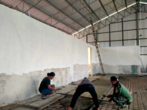 Babinsa Dasan Anyar Kawal Progres Pembangunan Koperasi Merah Putih