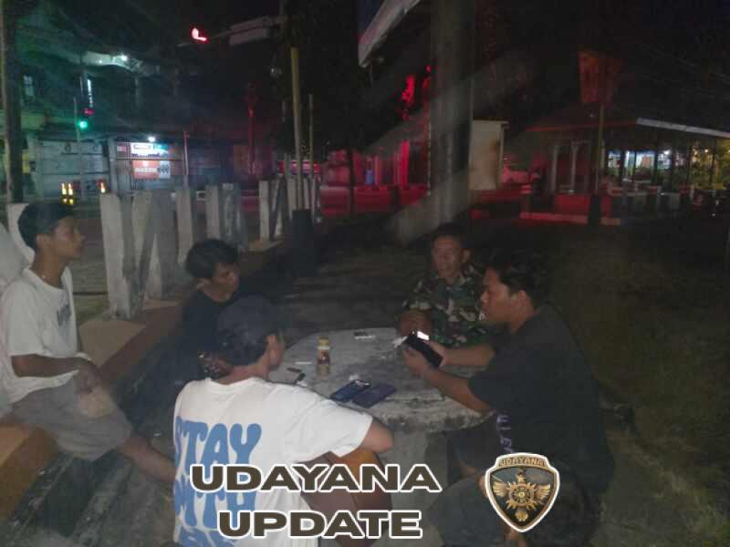 Koramil Jereweh Gelar Patroli Malam, Imbau Warga Jaga Kamtibmas