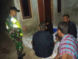 Patroli Malam Babinsa Desa Boke dan Parangina Perkuat Stabilitas Kamtibmas