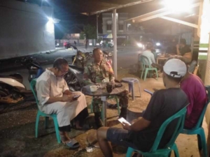 Koramil 1628-03/Seteluk Laksanakan Patroli Malam Jaga Kamtibmas Wilayah Binaan