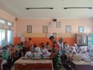 Koramil Rasana’e Pastikan Distribusi Makan Bergizi Gratis Berjalan Lancar dan Tepat Sasaran