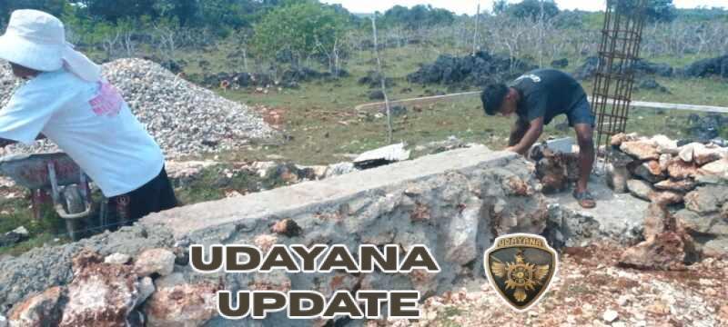 Babinsa Kopda Otnial Bofe Laksanakan Pengawasan Pengecoran Tiang Cakar Ayam di KDKMP Desa Oelolot