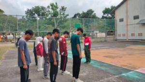 Babinsa Tongo Tingkatkan Kedisiplinan Peserta LOBB Sepulau Sumbawa