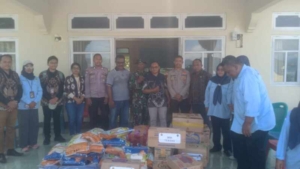 Warga Paubokol Terima Bantuan Beras dan Minyak, Penyaluran Berlangsung Lancar