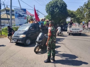 Sinergi Babinsa dan Warga Jaga Kondusifitas Saat Aksi Unjuk Rasa di Kantor Bupati Bima