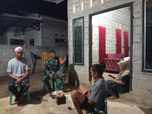 Babinsa Desa Jambu Bangun Kamtibmas Lewat Komunikasi Sosial