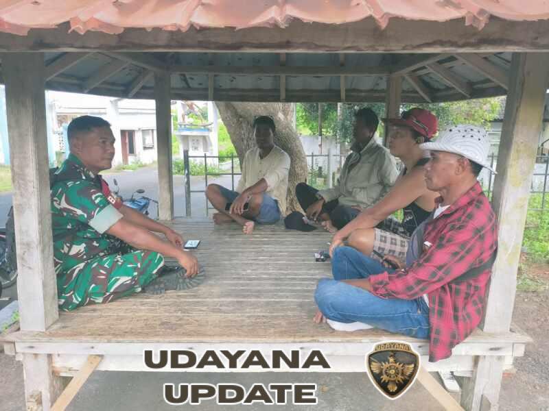 Serka Rustam Tampil Terdepan, Babinsa Hu’u Bina Warga Demi Kemajuan Pariwisata