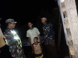 Edukasi Remaja oleh Babinsa Desa Sandue, Cegah Perilaku Negatif melalui Patroli Malam