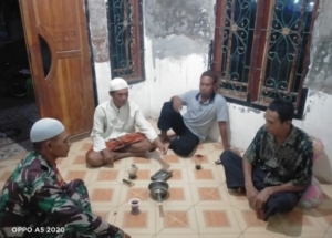 Ronda Malam Babinsa di Nambosolo 2, Warga Diajak Cegah Kenakalan Remaja