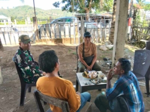 Komsos Babinsa di Dusun Restu, Perkuat Dukungan Pembangunan Desa