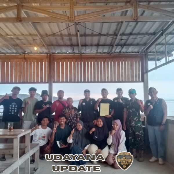 Babinsa Taliwang Hadiri RAT Koperasi Merah Putih Desa Labuhan Kertasari